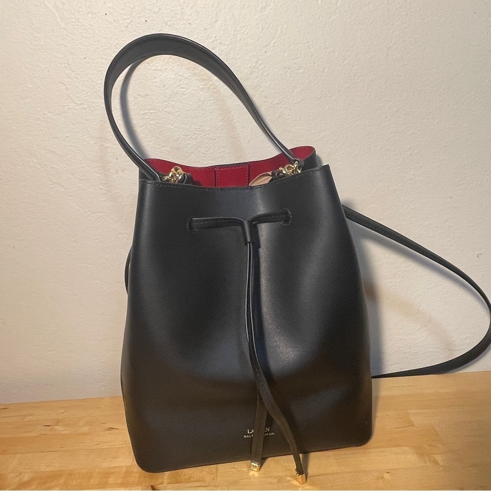 Lauren Ralph Lauren Reese Black Leather Bucket Bag Gold Hardware Shoulder Purse